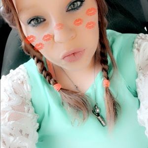 Meet your Posher, Ashley